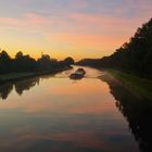 Binnenschiff Morgens am Mittellandkanal 