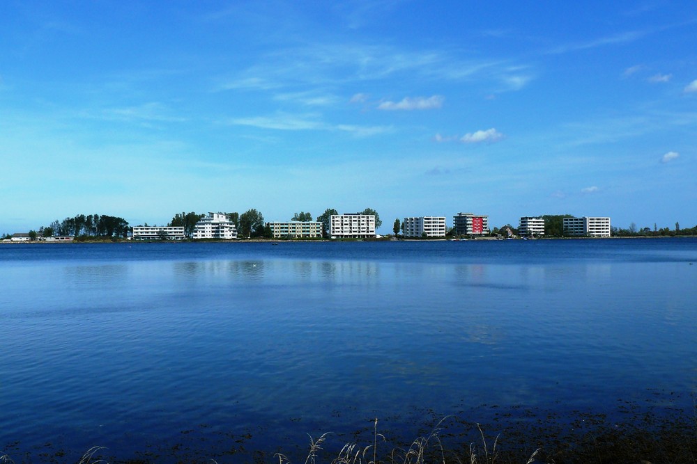 Binnensee in Heiligenhafen (Ostsee) Foto & Bild landschaft, bach