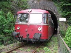 Binoler Tunnel 277 m mit UERDINGEN Schienebus