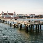 Binzer Seebrücke mit Kurhaus