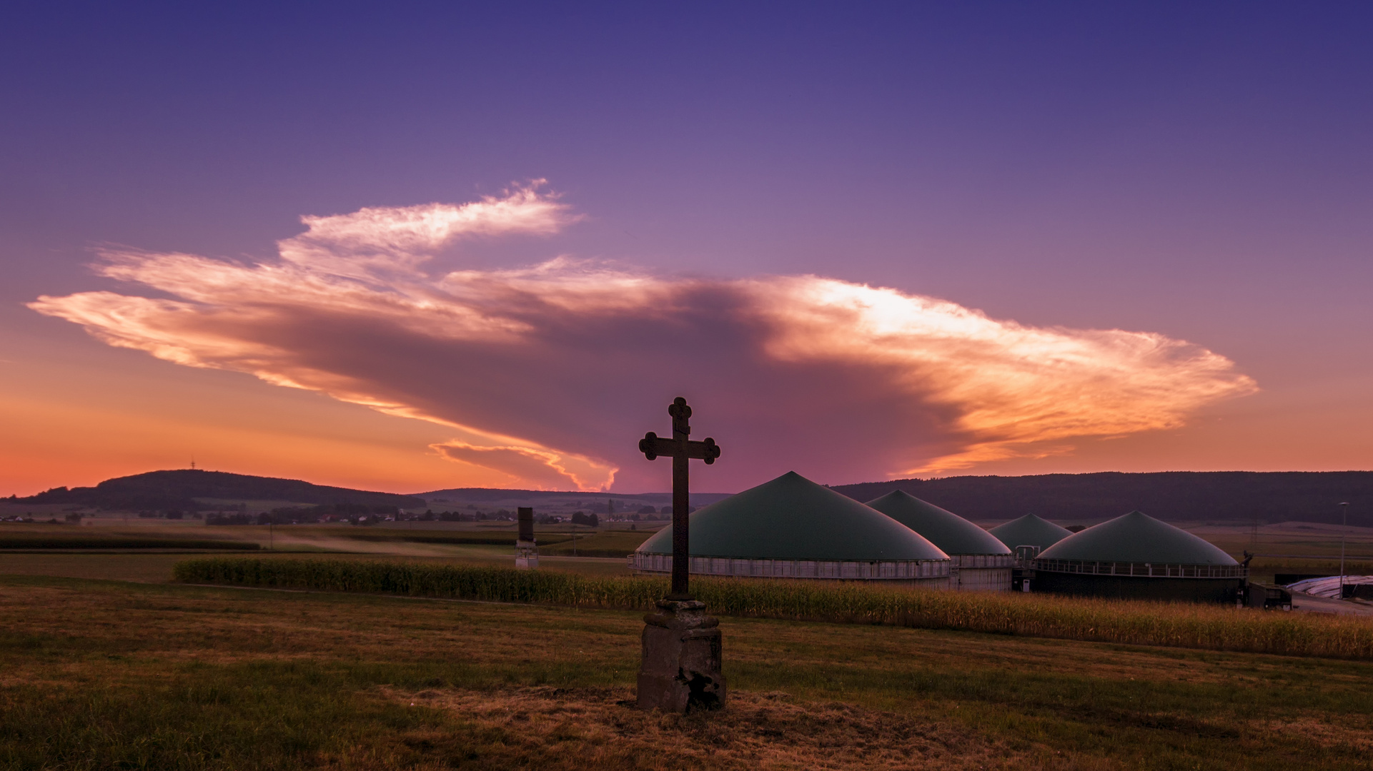 Biogasanlage bei Riedlingen Sonnenuntergang