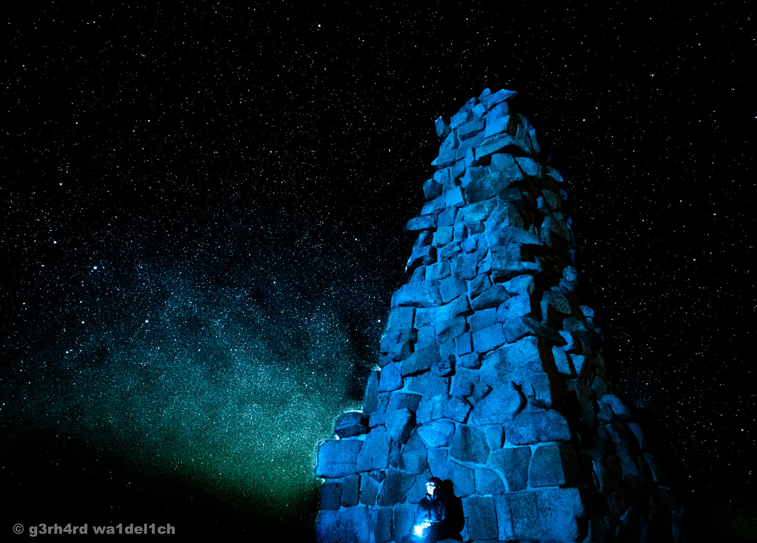 Bismarckdenkmal auf dem Feldberg um Mitternacht