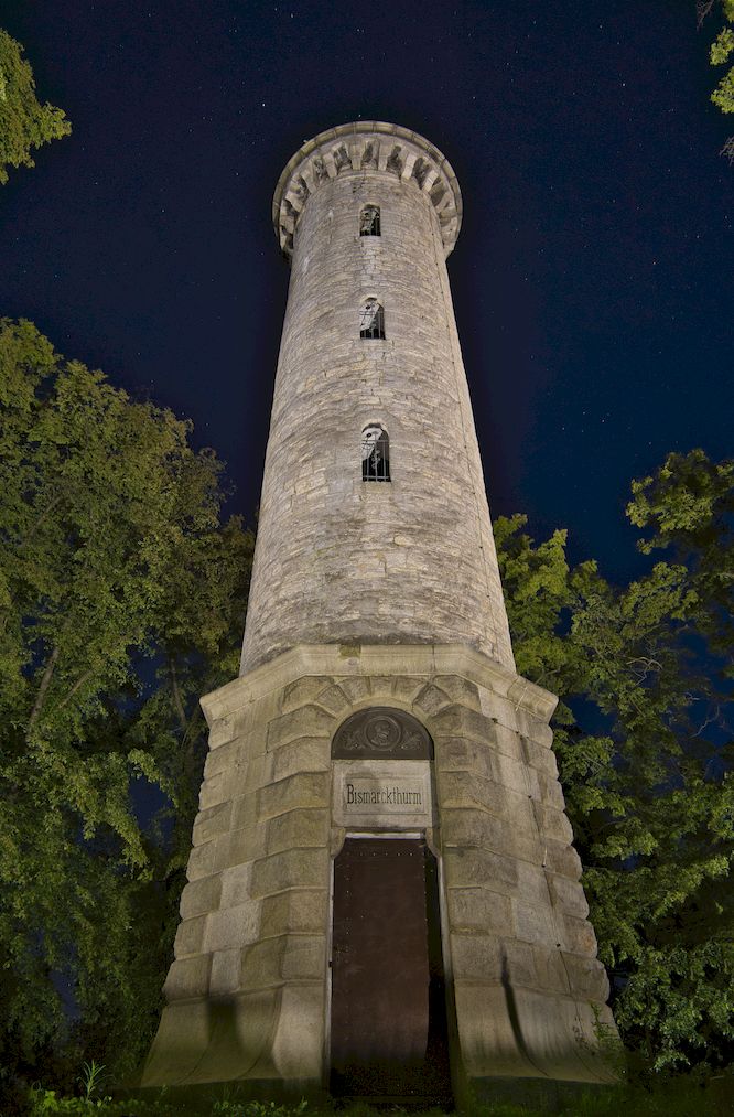 Bismarckthurm Quedlinburg bei Nacht