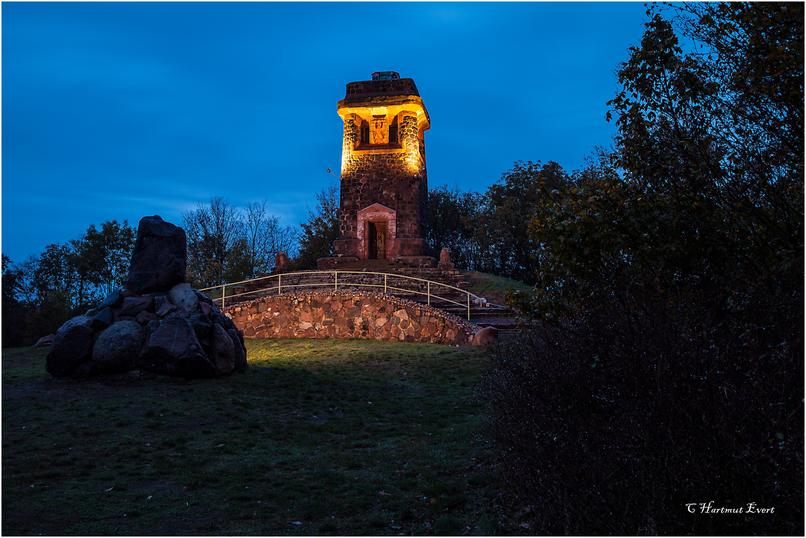 Bismarckturm auf den Wartberg.......