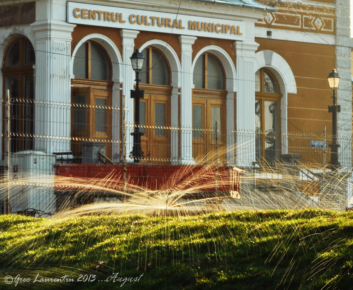 Bistrita -Casa de Cultura -water splash