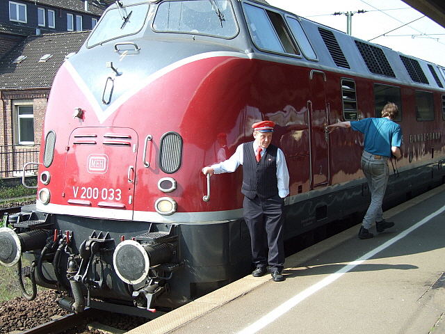 &amp;quot;Bitte einsteigen !&amp;quot; Foto &amp; Bild | dampf-, diesel- und e-loks ...