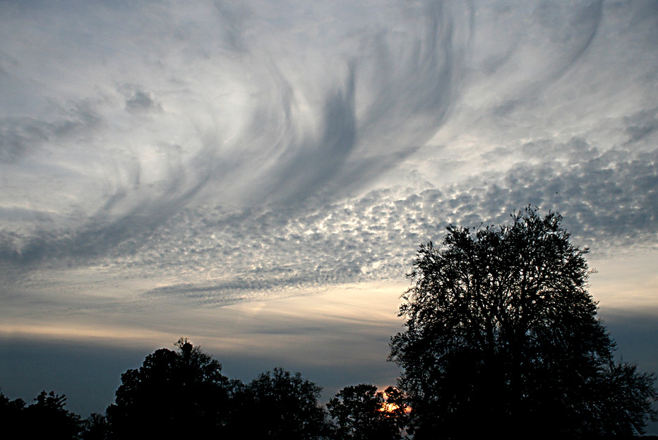 bizarre Abendstimmung