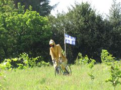 ..Bizarre, ce cycliste...