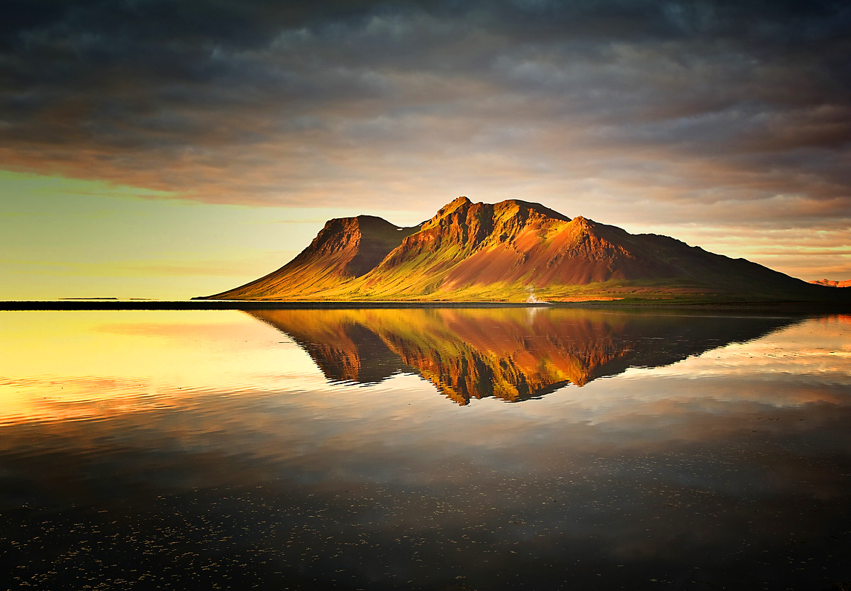 Bjarnarhafnarfjall Sunset