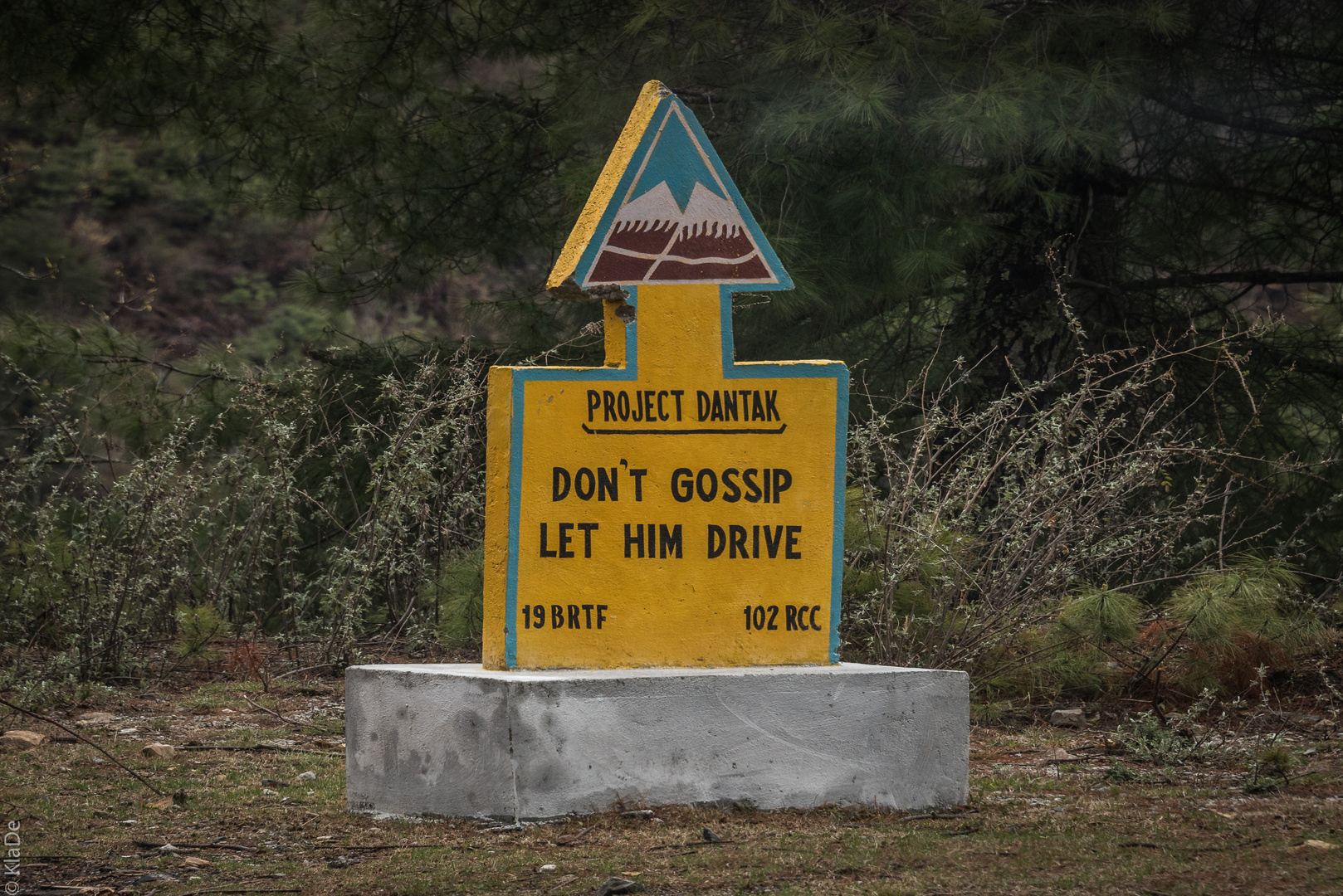 Bjutan - Don't be gossip - let him drive.