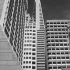 black-and-white S.F. TransamericaPyramide