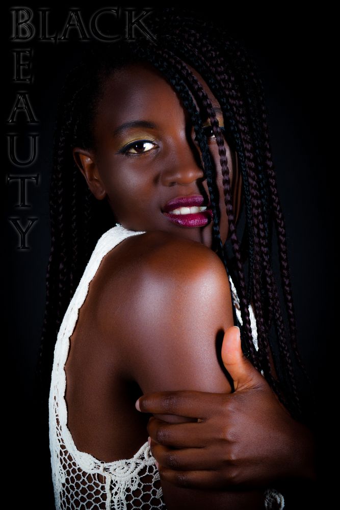 Black Beauty - Protraitfoto aus dem Studio der Foto und Ateliergemeinschaft Hannover