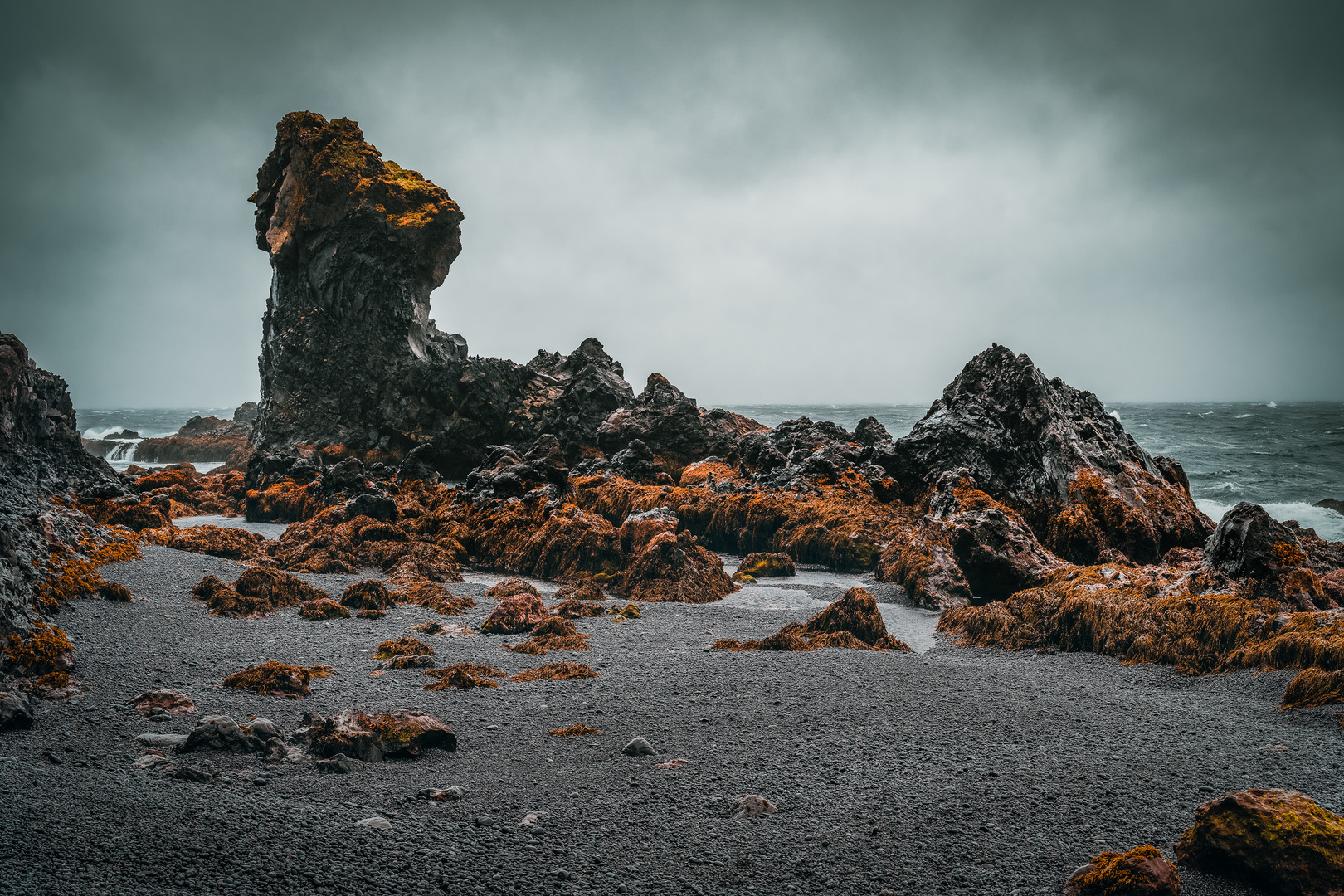 Black Lava Pearl Beach