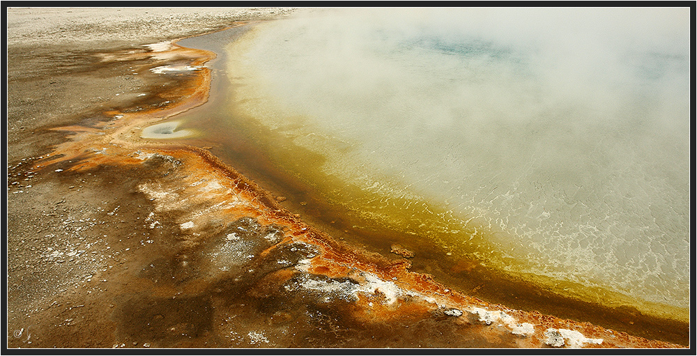 Black Sand Basin