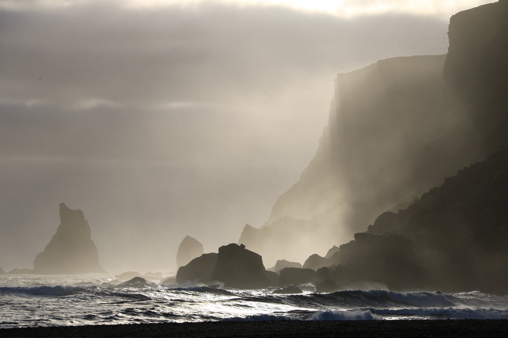 Black Sand Beach, Island