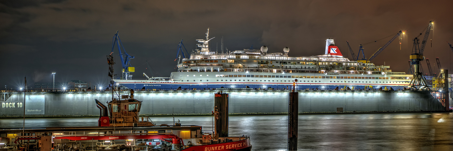 Black Watch im Dock 10 