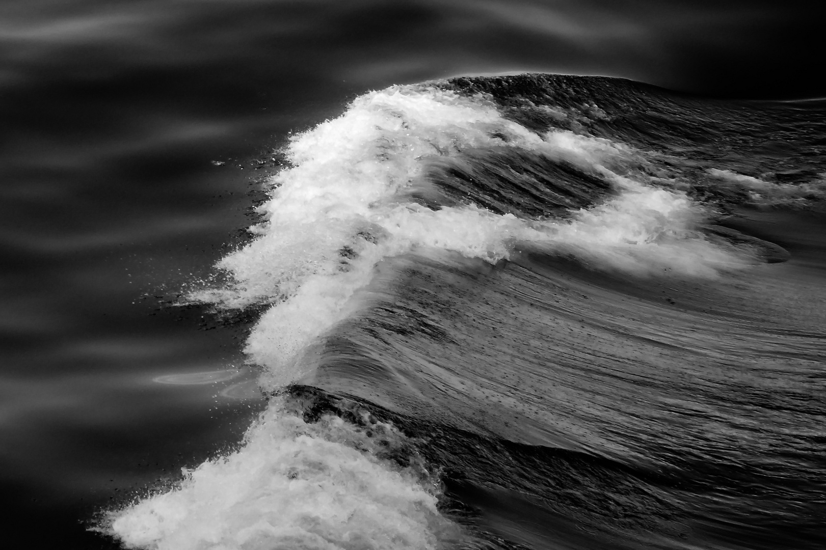 black waves (1)