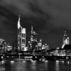 Black & White: Skyline