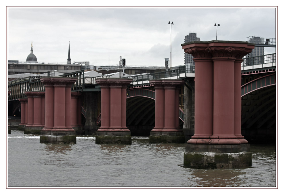 Blackfriars Bridge