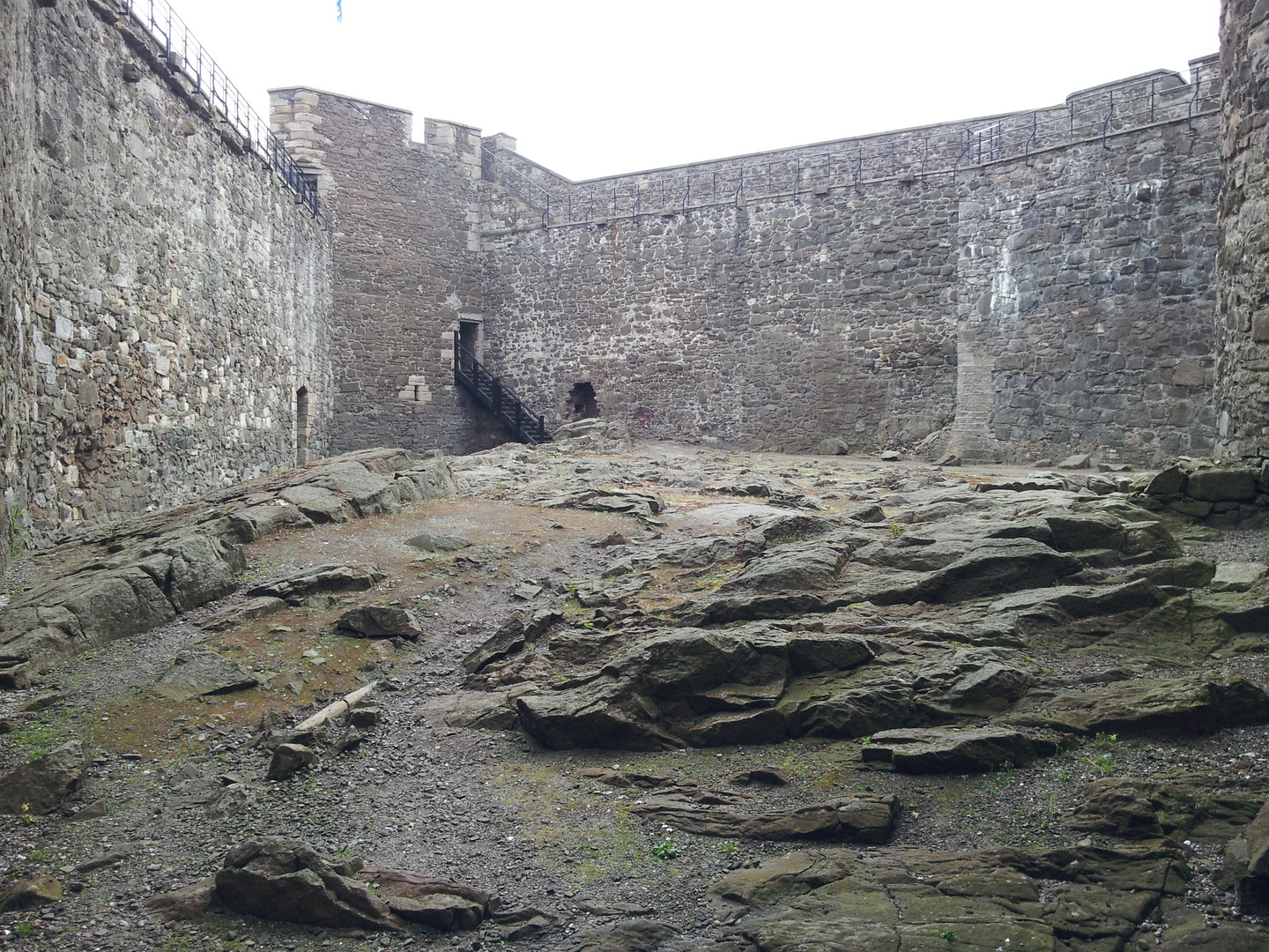 Blackness Castle Innenhof