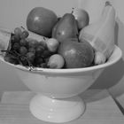 Black&White Fruits