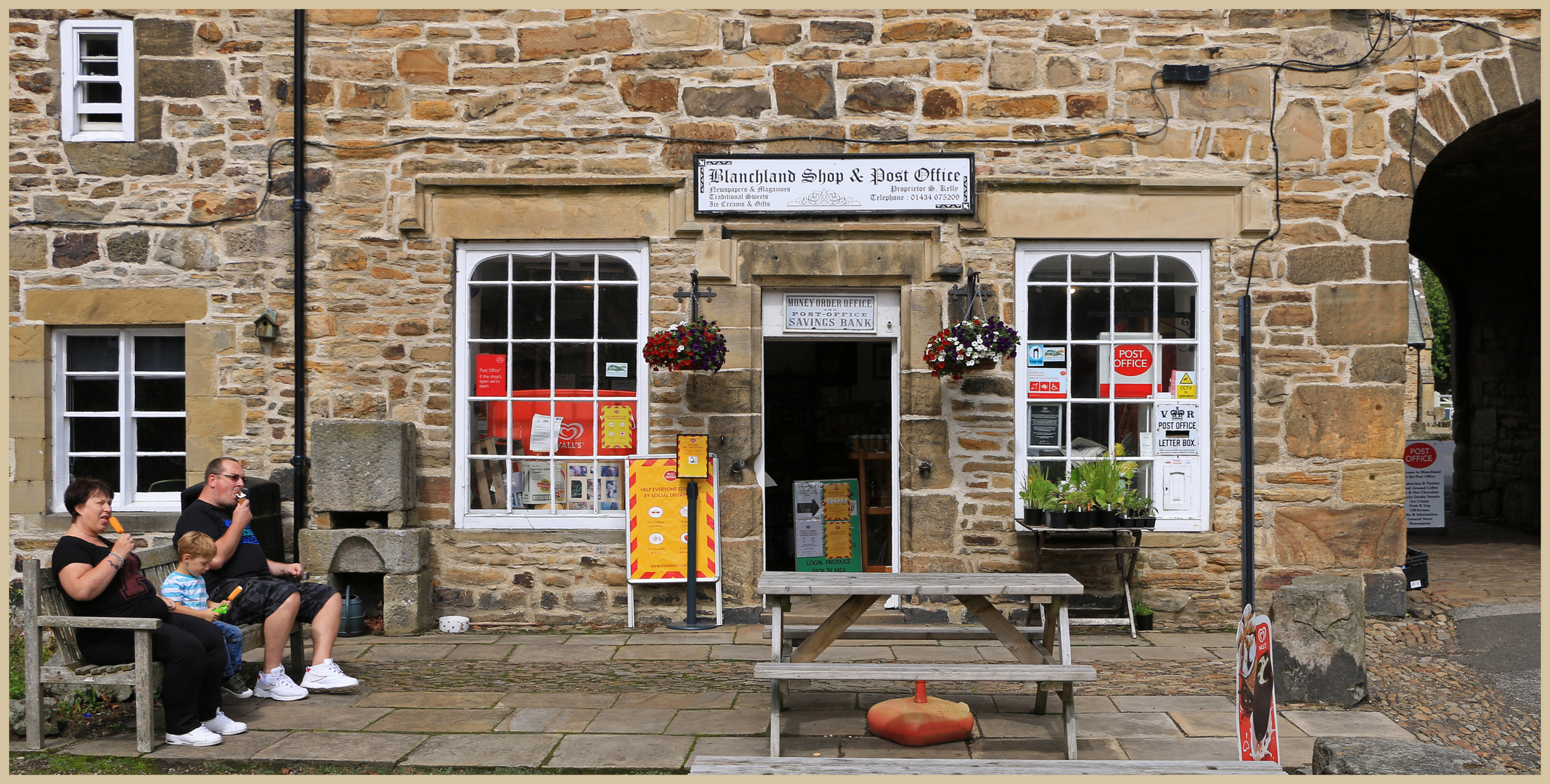 Blanchland post-office, encore un fois.