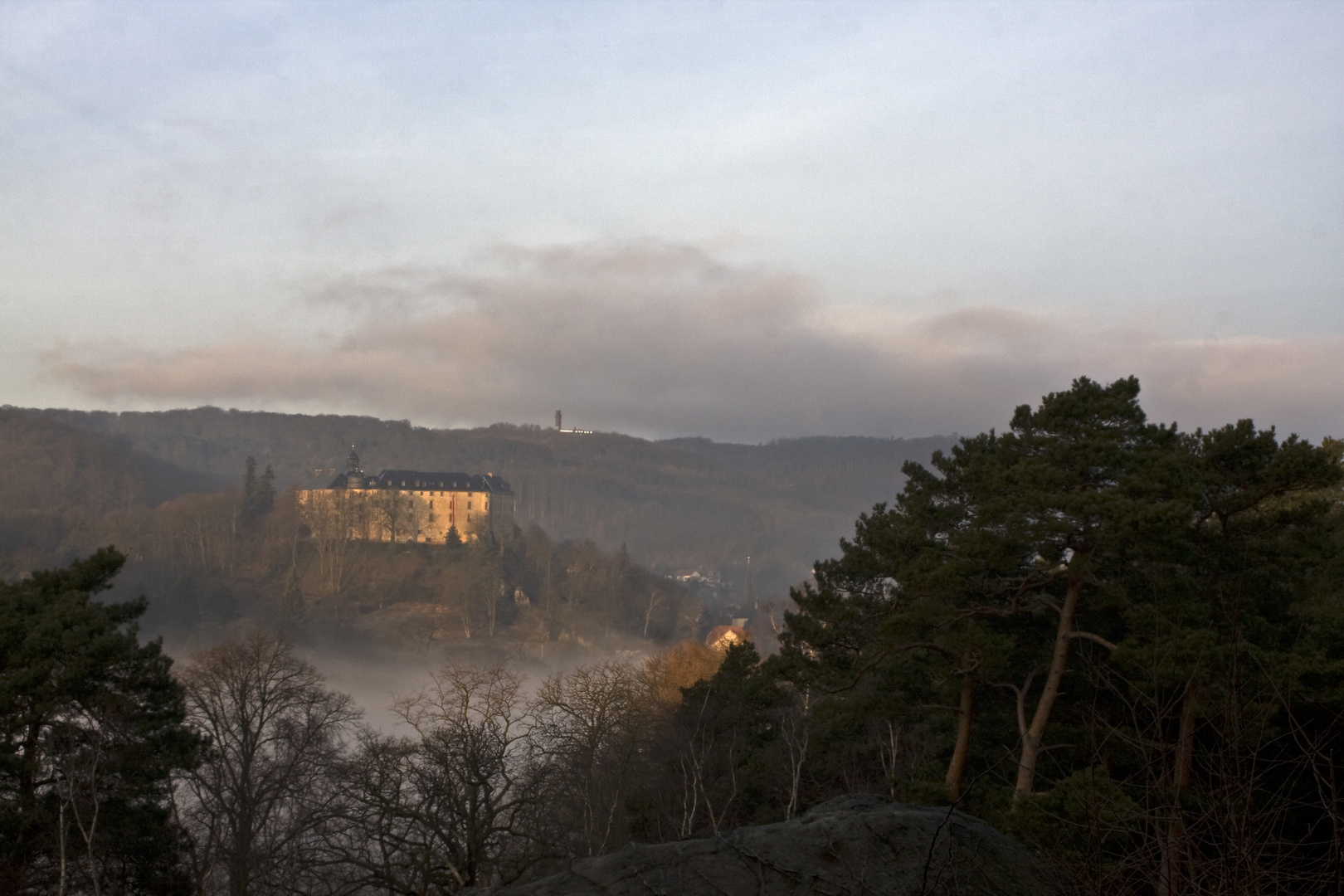 Blankenburg im Morgennebel