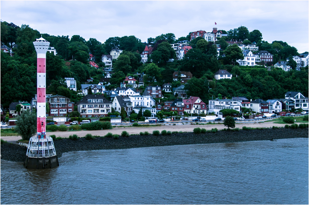 Blankenese am Morgen 01