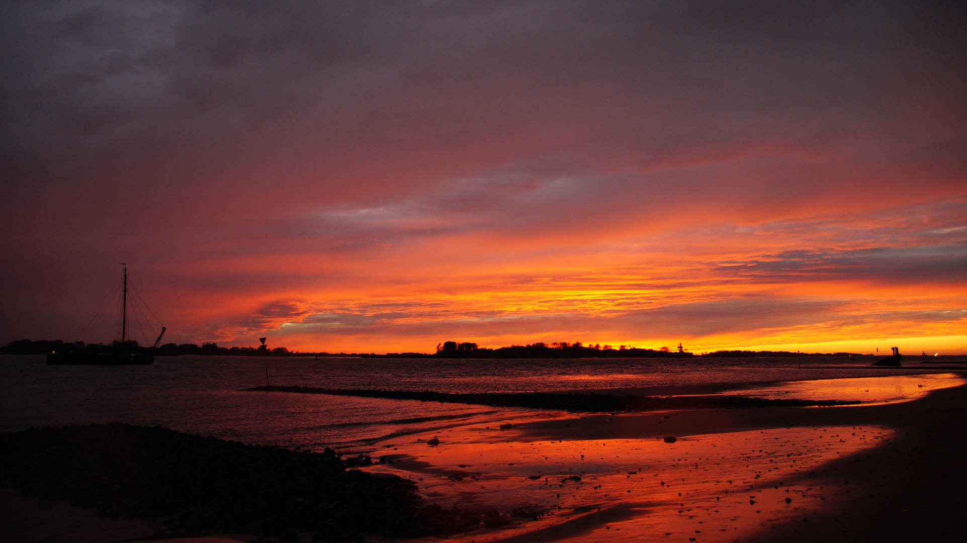 Blankenese - Feuer über der Elbe, die zweite....