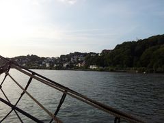 Blankenese von der Elbe aus