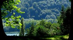 blau-grüner Vorhang