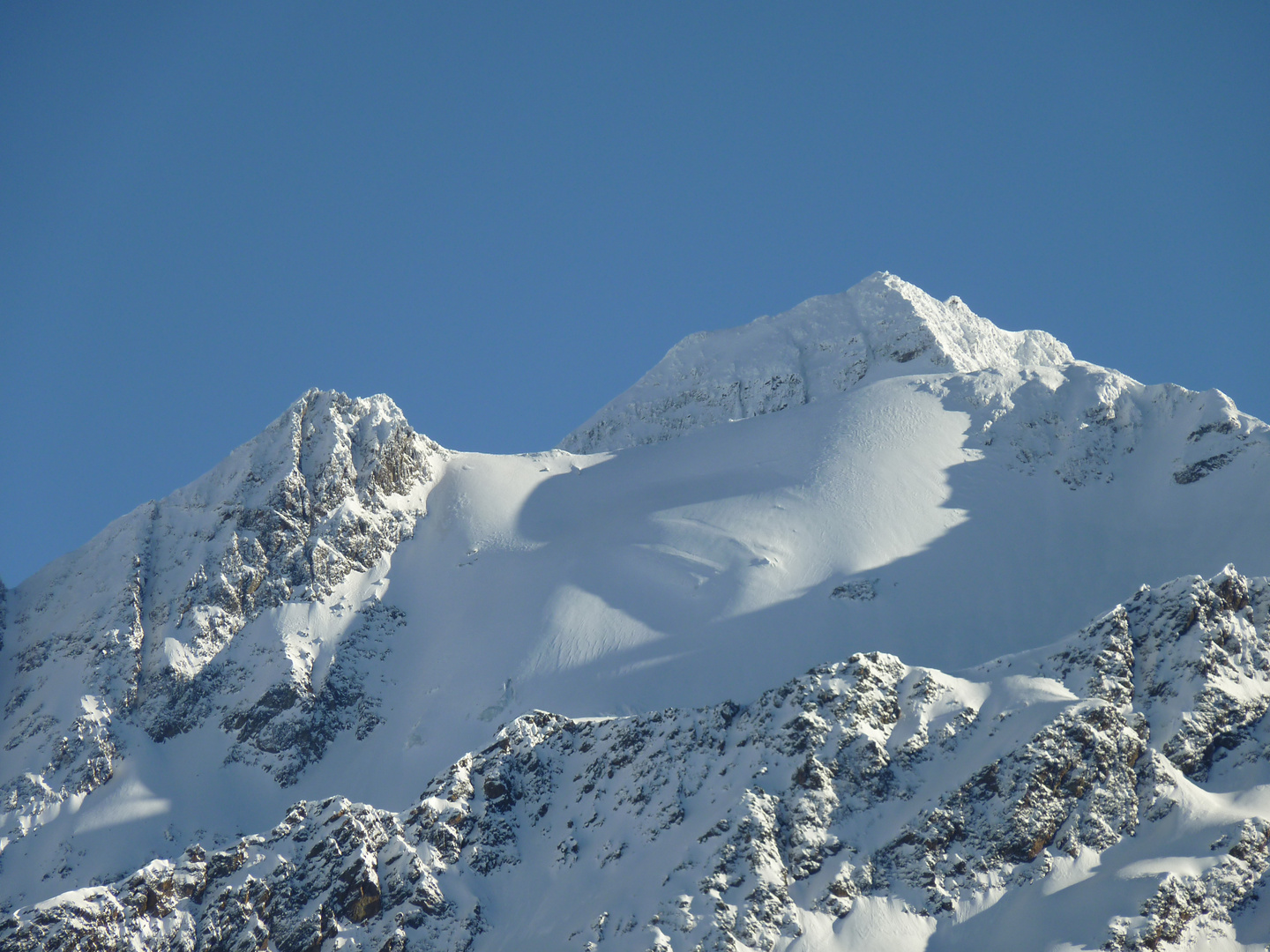 blau / weiß