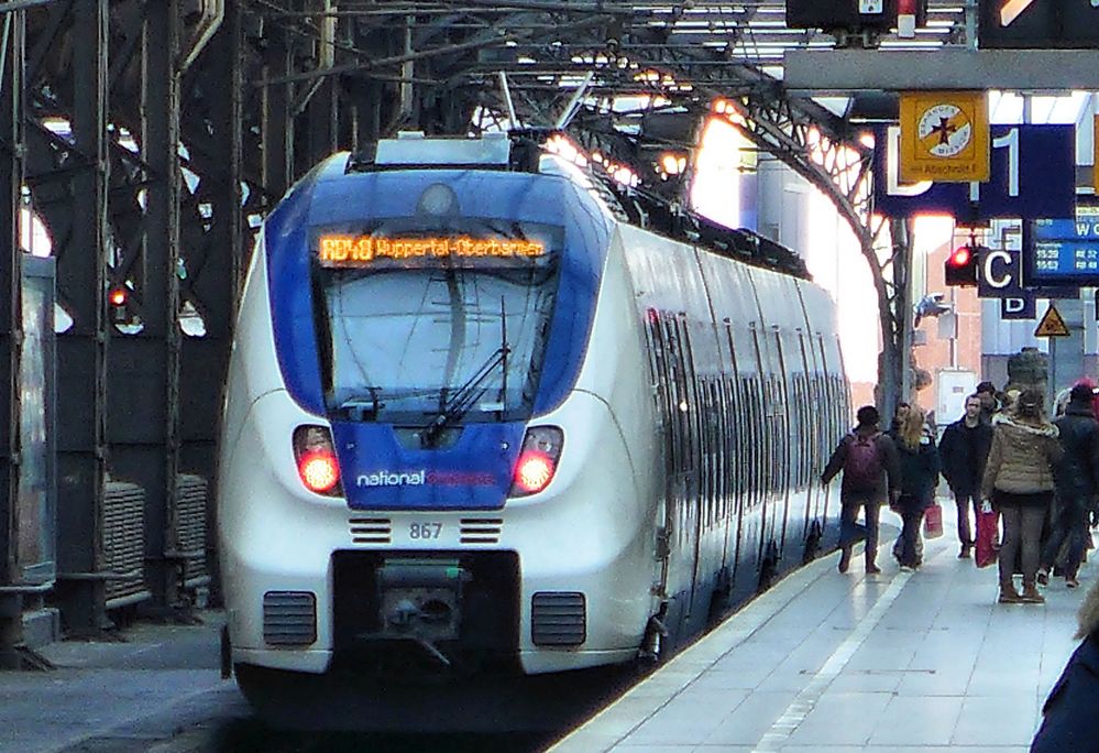 Blau-Weiß im Kölner HBF