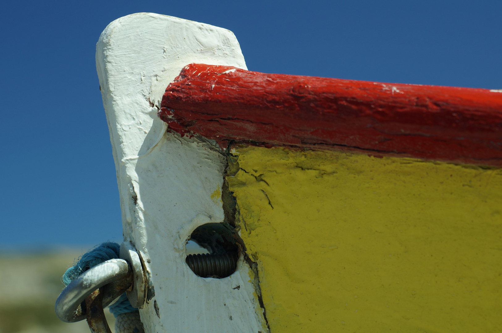 blau weiß rot und gelb