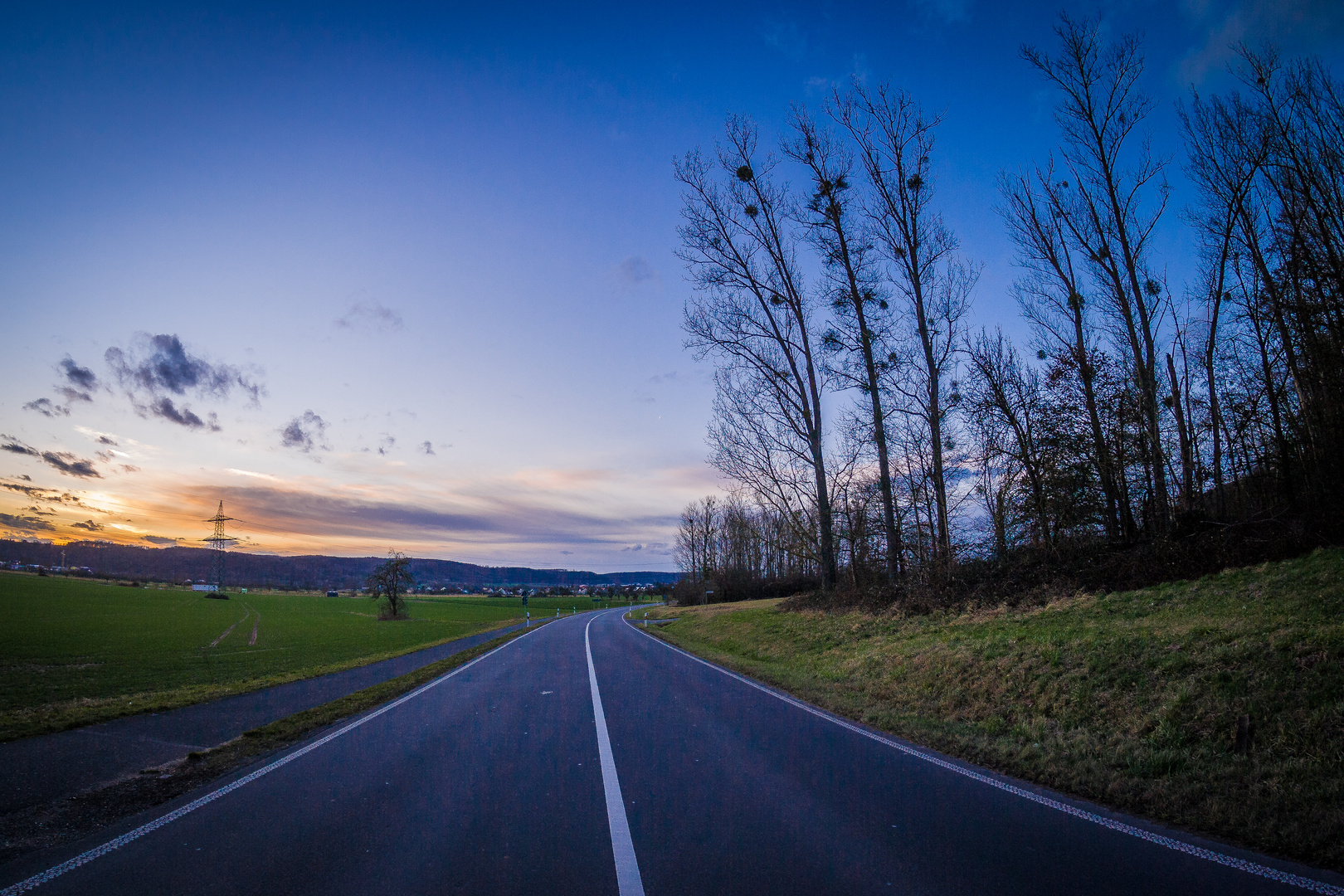 Blaue Abendstille