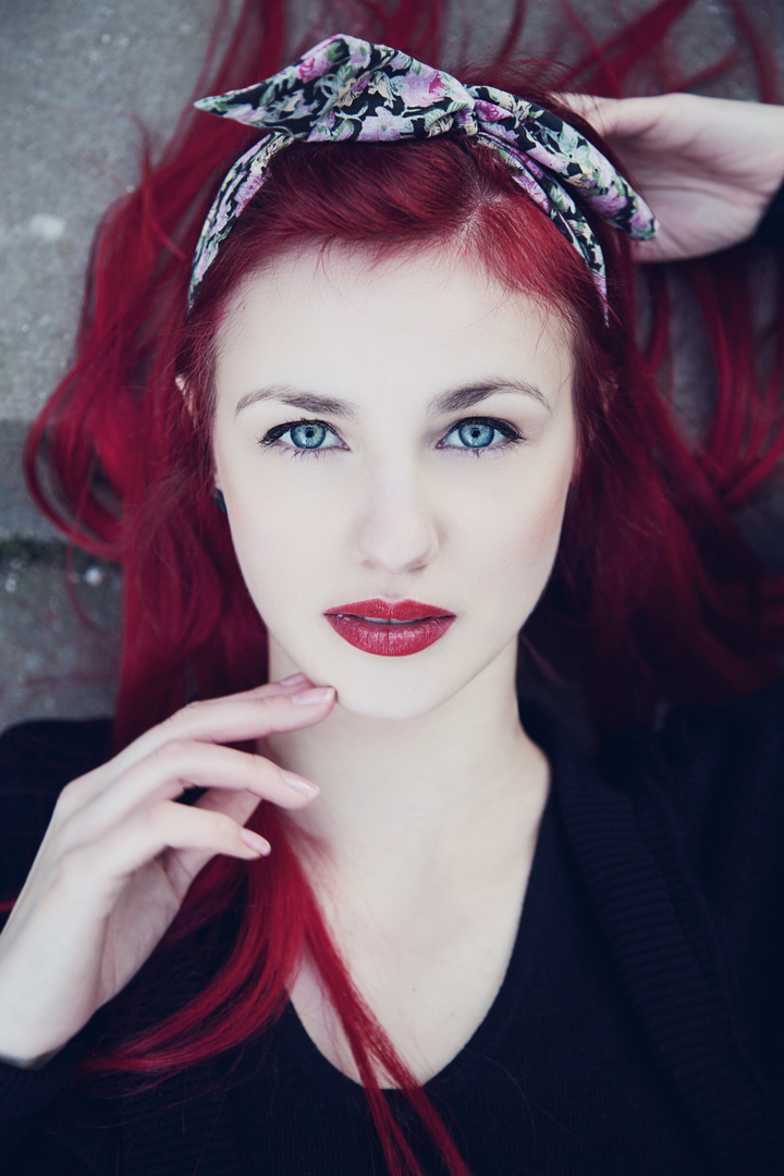 Blaue Augen, Rote Lippen Foto & Bild menschen, portrait, youth Bilder auf