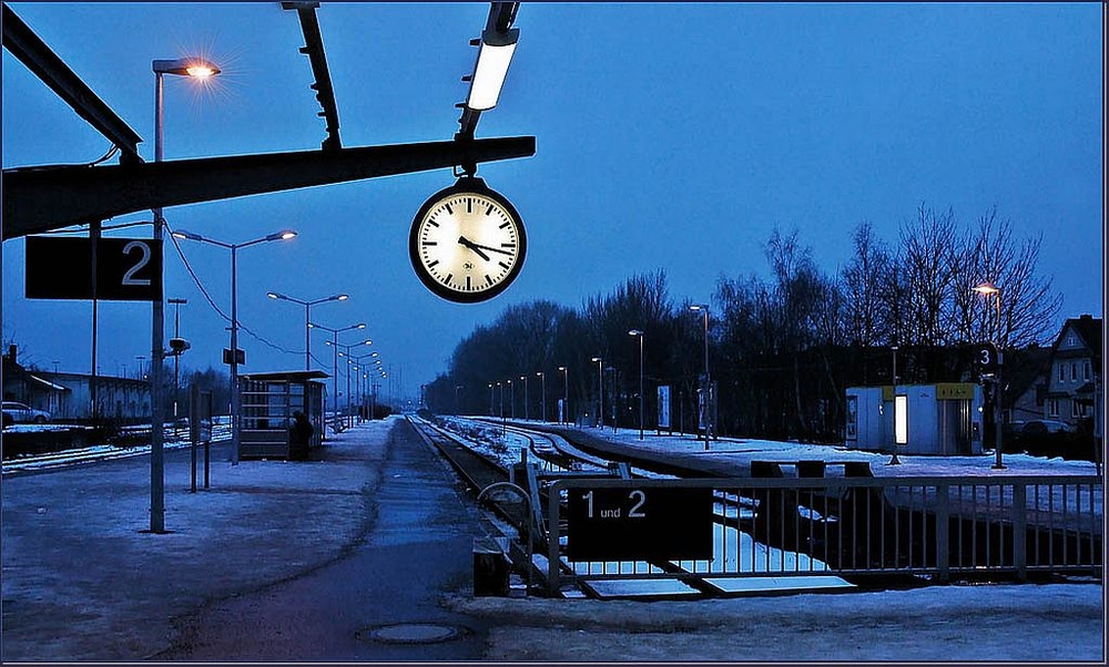 blaue Bahnhofsstunde