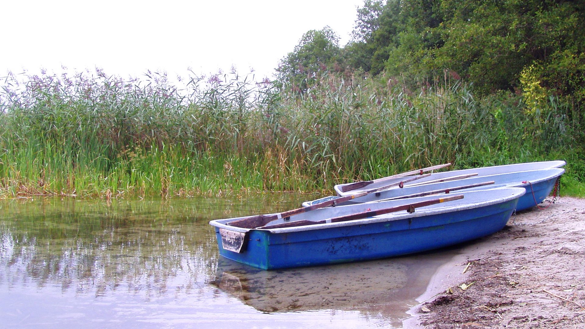 Blaue Boote