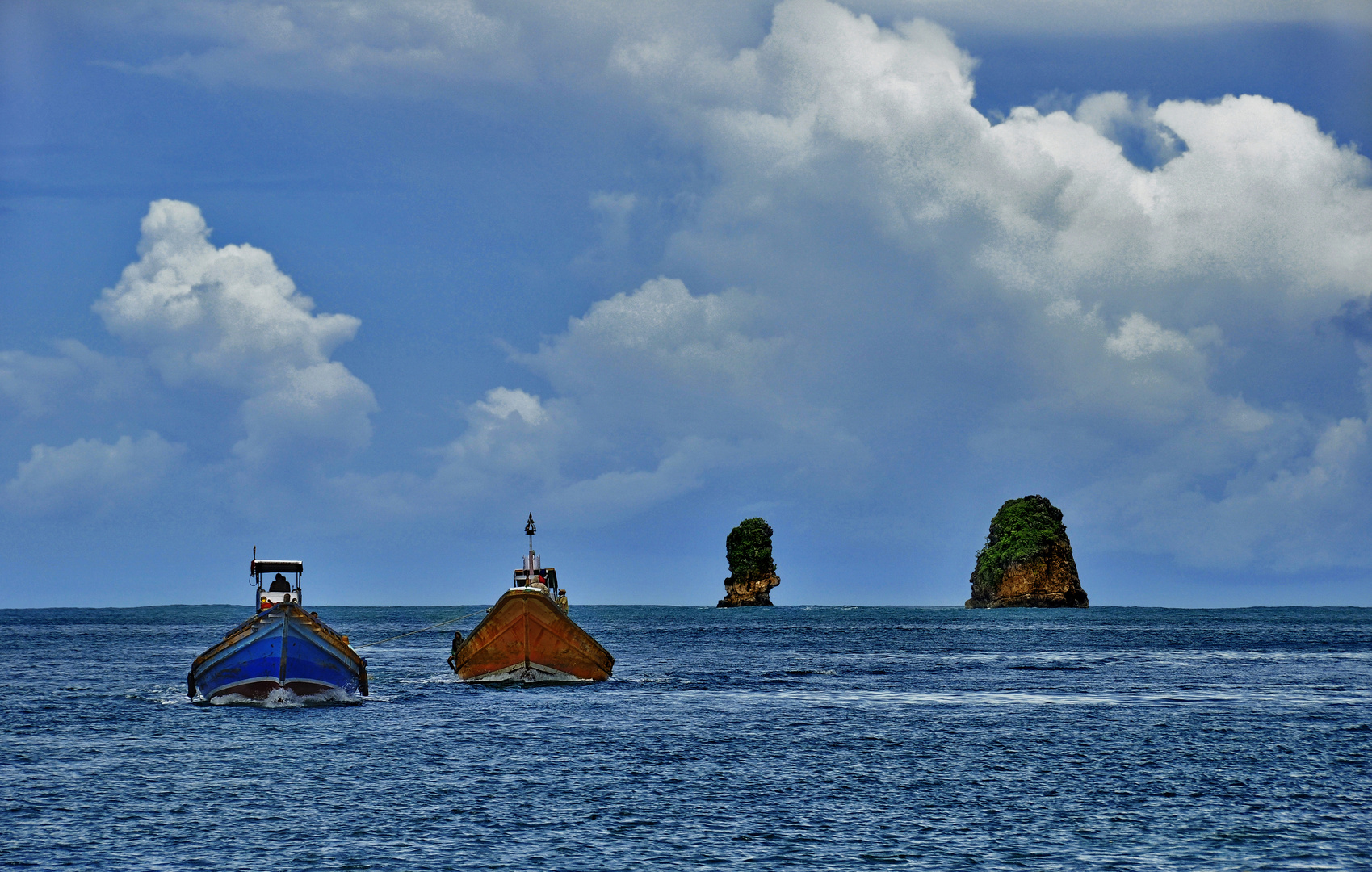 Blaue Bucht / Sendangbiru 8 / Heimkehr der Fischer *