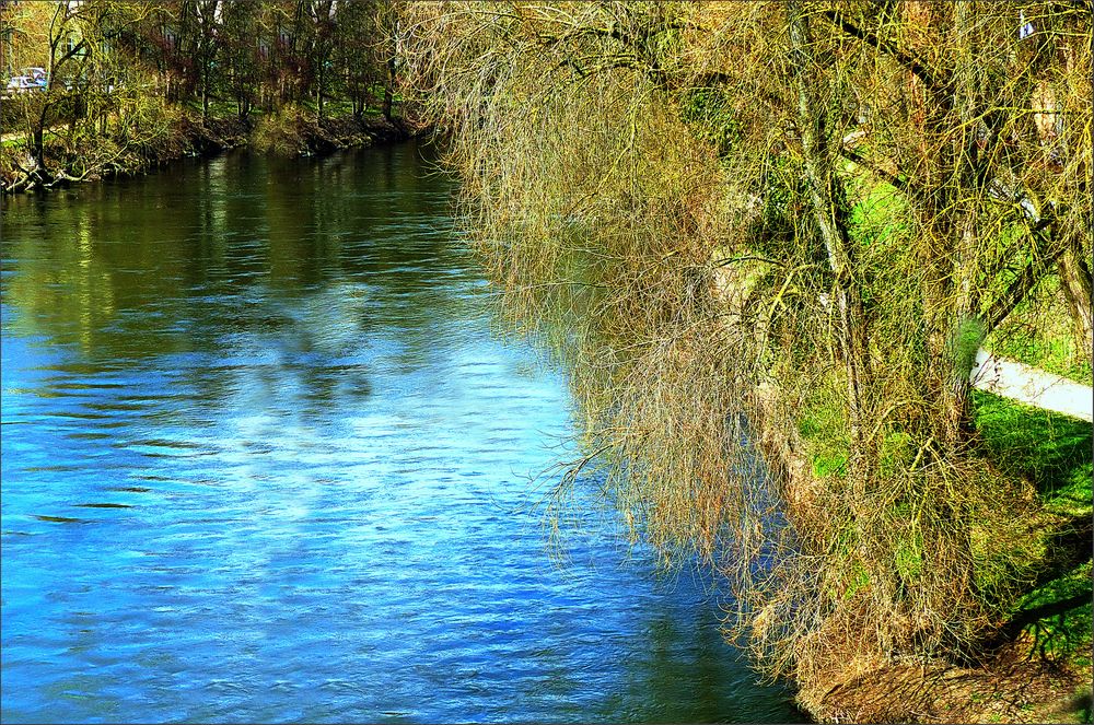 Blaue Donau bei Regensburg 