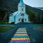 blaue Kirche in Seydisfjördur