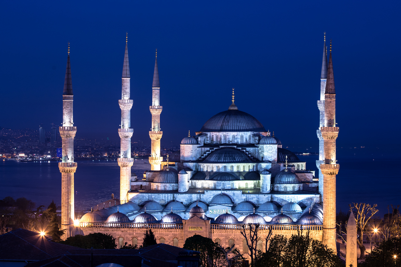 Blaue Moschee in blauer Stunde