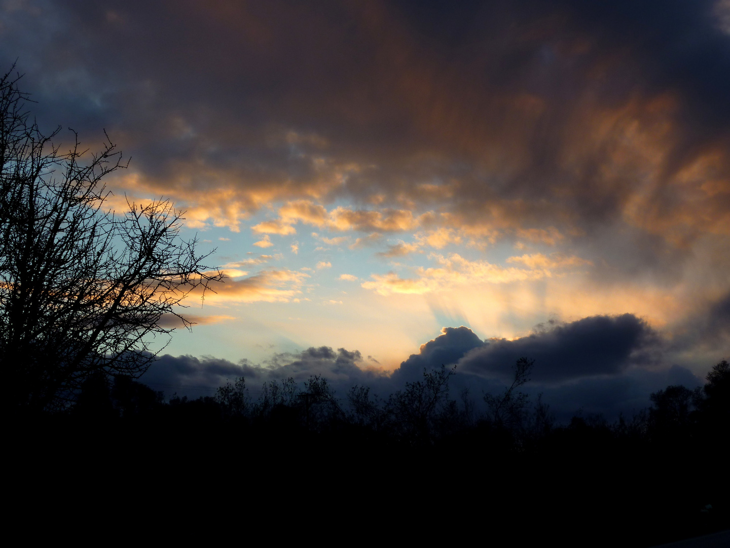 blaue Sonnenstrahlen