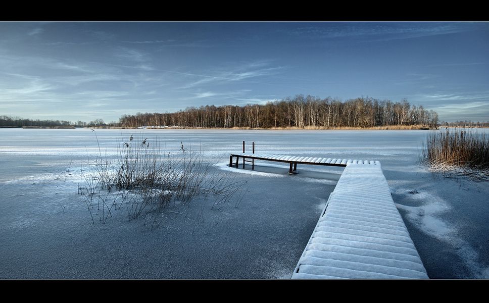 Blaue Stille