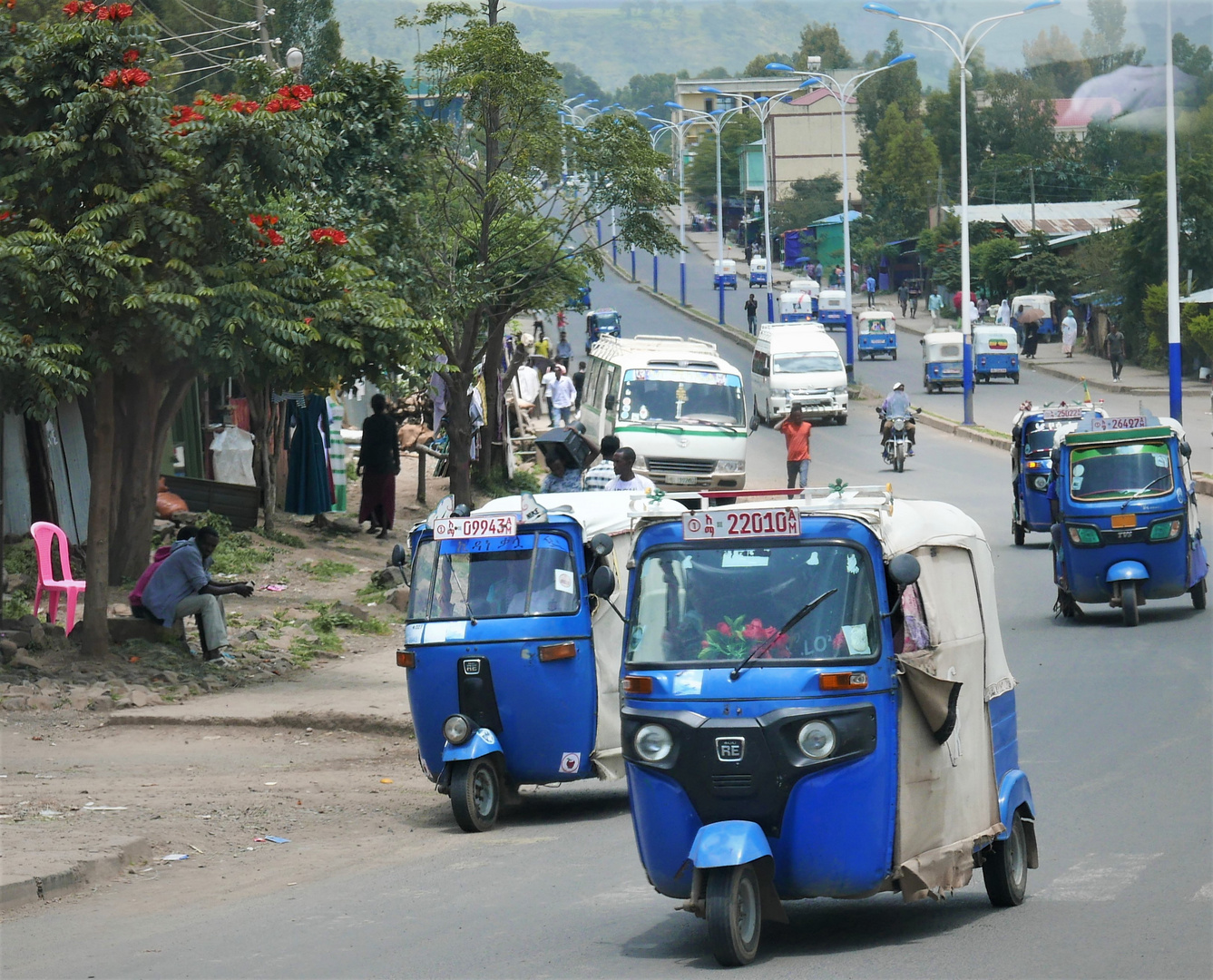 Blaue Straße in Gondar