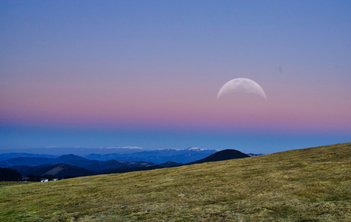 Blaue Stunde am Berg