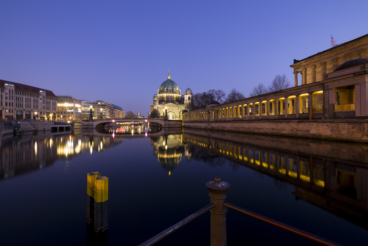 Blaue Stunde am Berliner Dom