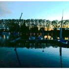 Blaue Stunde am Bootshafen Schierstein (I)