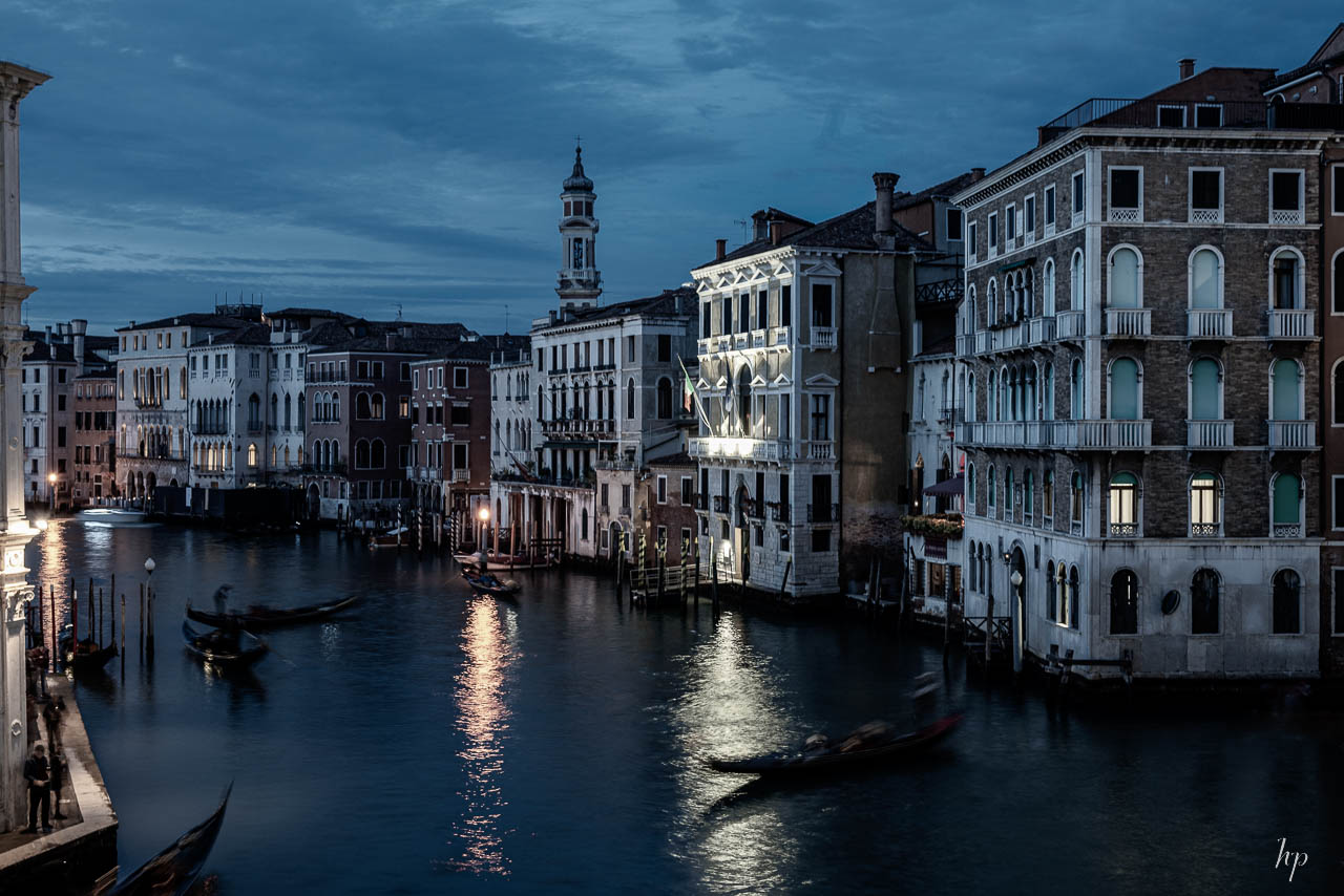 Blaue Stunde am Canal Grande