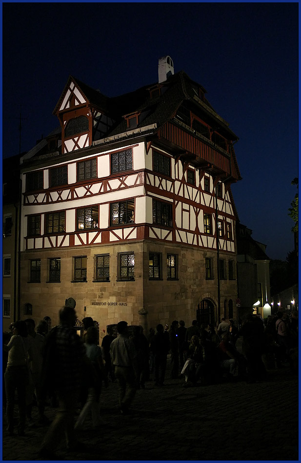 blaue Stunde am Dürerhaus